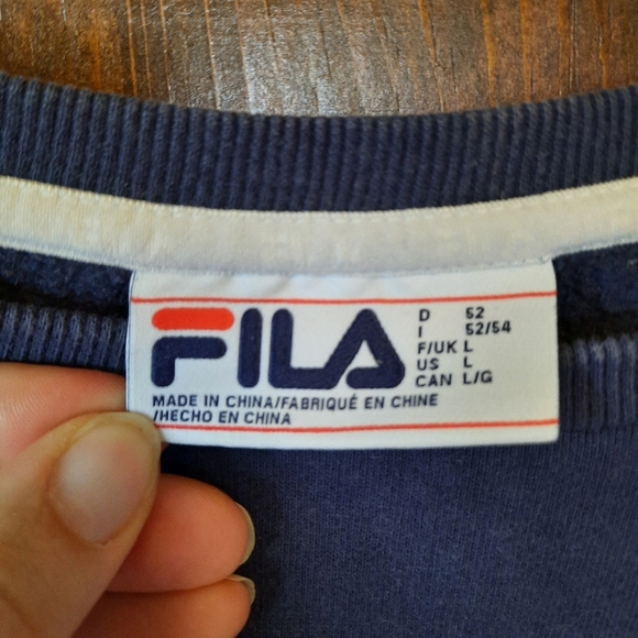 Fila Colorblock Red White Blue Embroidered Logo Crewneck Sweatshirt Size Large - Picture 9 of 10